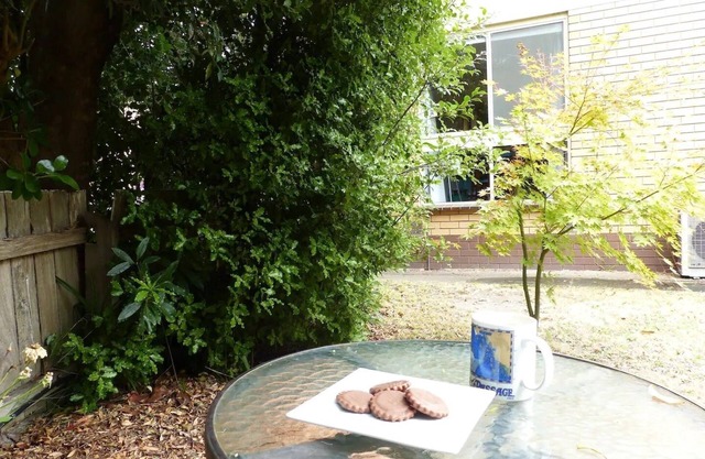 Garden Cottage, Dog Friendly. Wonthaggi.