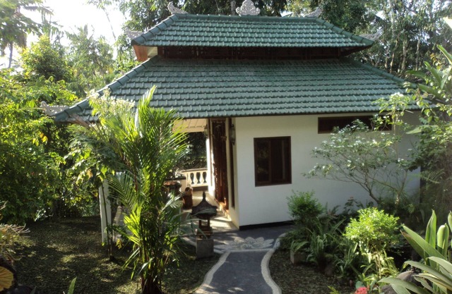 Garden Cottage, the lush residence for your vacation