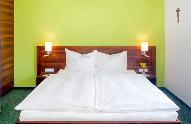 Garden Suite - Pension ANNA, Apartments & Comfort Rooms *