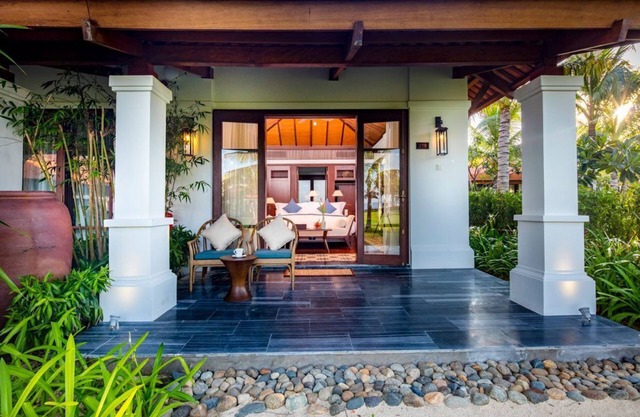 Garden View Villa - One Bedroom Resort, Sleeps 3