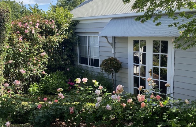 Garland Cottage Bed & Breakfast