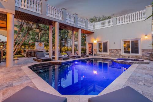Gaspar's Luxury Estate