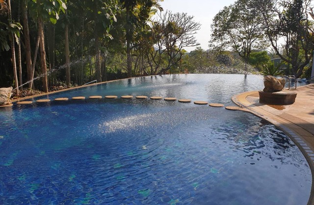 Gassan Khuntan Golf and Resort