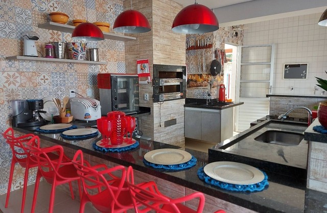 Gated community, all security, ideal for families.