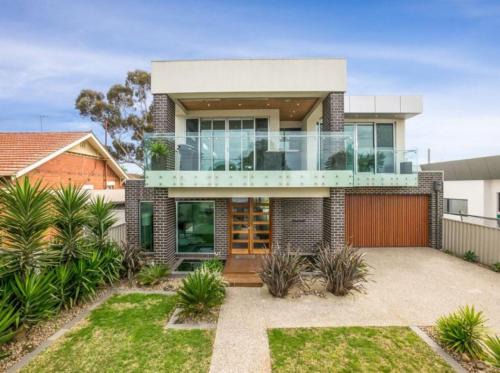Geelong Beach Q House