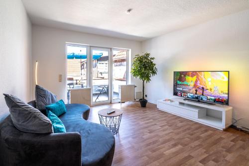 Gemütliche 2-Zimmer Wohnung - Balkon - Parkplatz - Smart TV - Arbeitsplatz