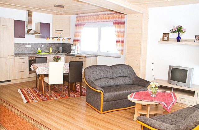 Gemütliche Ferienwohnung für bis zu Vier Personen mit Terrasse