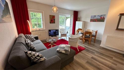 Gemütliche FeWo mit Balkon nahe der Ostsee - 2 Schlafzimmer