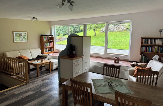 Gemütliche Wohnung als Ausgangspunkt zum Fahrradfahren, Wandern und Entspannen