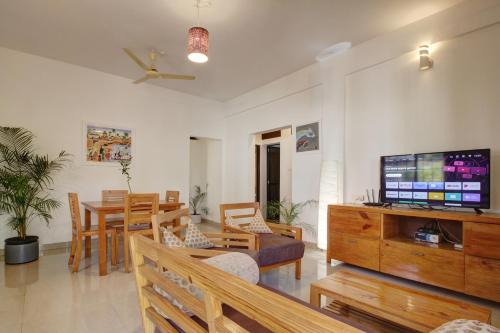Genesis Abode - Cosy 2 BHK Home in Assagao - 5 km from Anjuna & Vagator Beaches