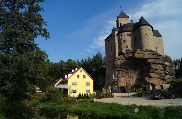 Geräumige Ferienwohnung für bis zu 4 Personen mit Terrasse