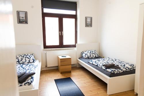 Geräumige Monteurs- und Ferienwohnung mit 3 Schlafzimmern, Balkon und voll ausgestatteter Küche