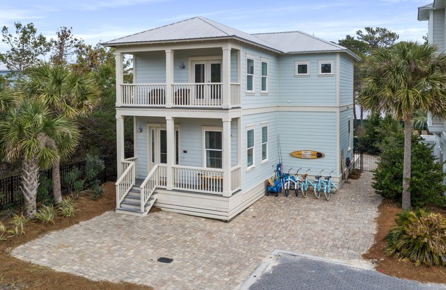 Get ready for Wow! Newer - Steps to Beach - Designer Decorated - Just off 30A