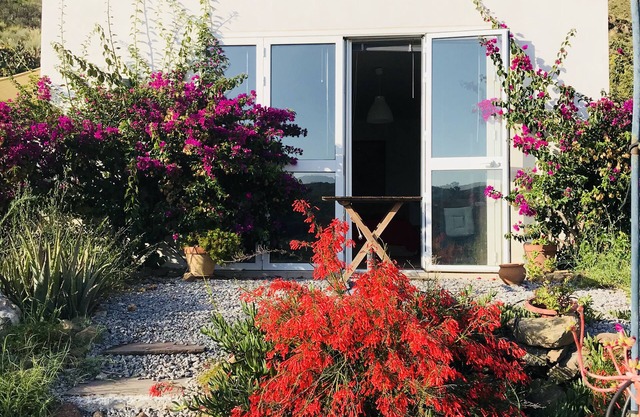 Getaway for peace and relaxation near sea-side
