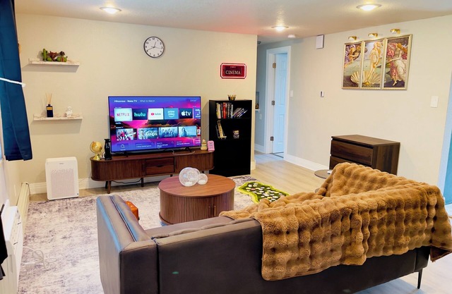 Getaway Spot Close to Red Rocks, Denver, Mtns