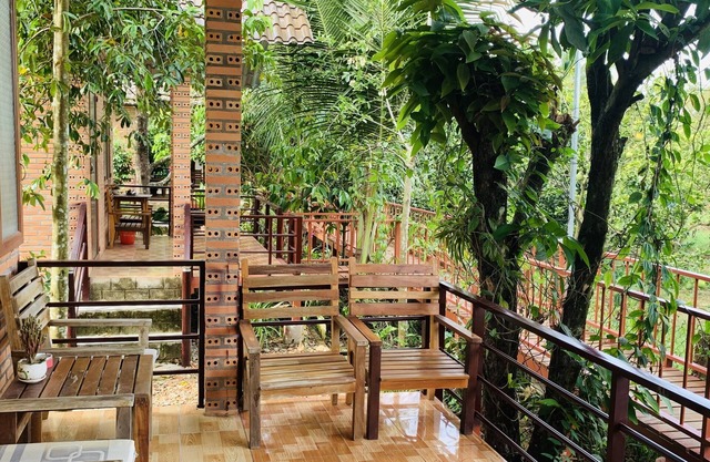 Gibbon Singing Homestay