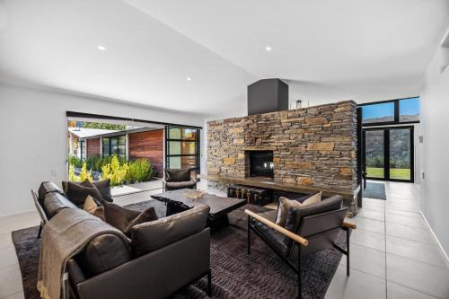 Gibbston Valley Residence by Sotheby's Luxury Rental Homes