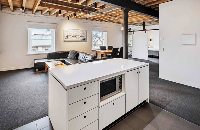 Gibson's Mill waterfront warehouse apartment - 201