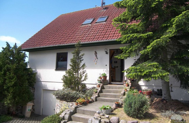 Gilgenast, Brigitte - Apartment