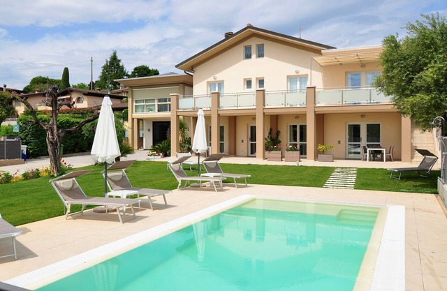 Ginkgo | Garda Bloom Holiday Apartments at Lake Garda