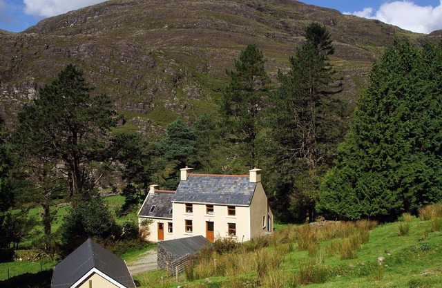 Glen Lough House - Three Bedroom House, Sleeps 5