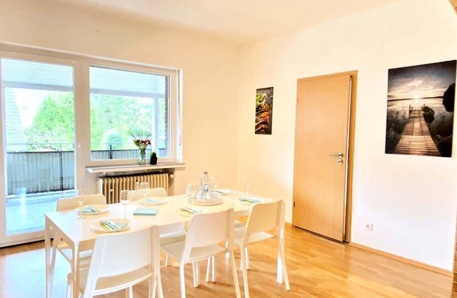 Go02 4 Zimmer Apartment mit Balkon & Garten, 100qm, Maximal 6 Personen