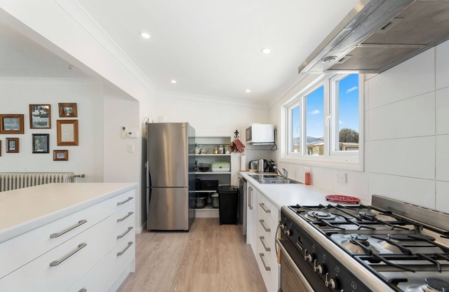 Gold Miners Cottage - Bannockburn Holiday Home