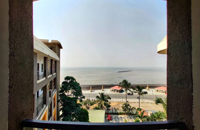 Golden Chariot Hotel Daman