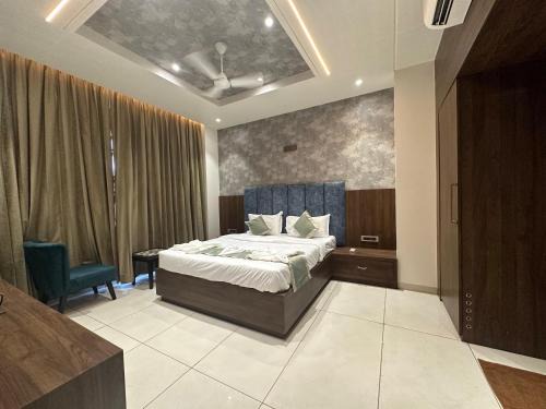 Golden Heritage Dapoli