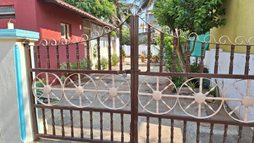 Golden Nest Home Stay