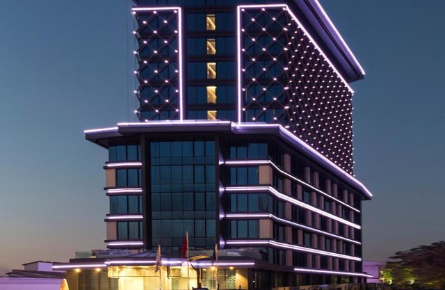 Golden Tulip Istanbul Bayrampasa