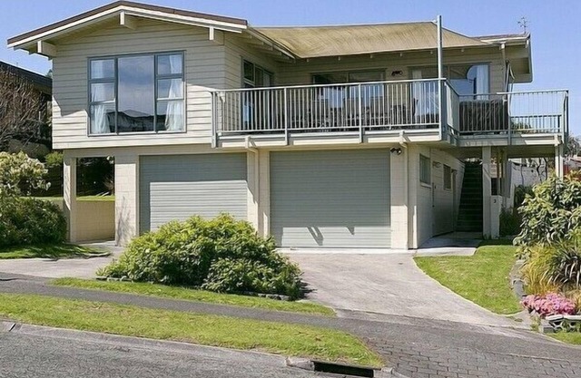 Golders Heights - Taupo Holiday Home