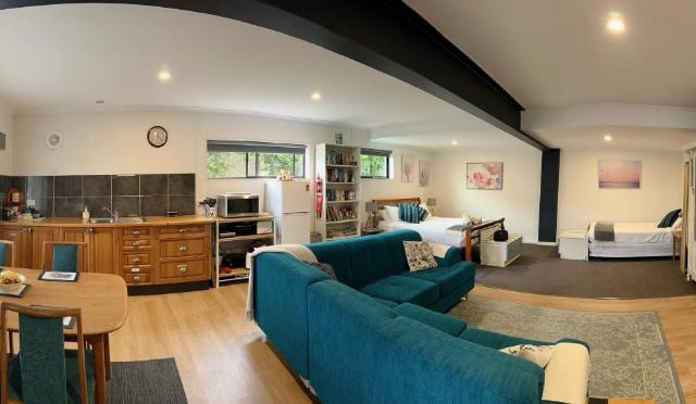 GOLDFIELDS STUDIO APARTMENT, Beaconsfield - Fully Self-contained, air-conditioning