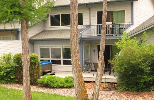 Golf! Ski! Fish! Hike! Relax.