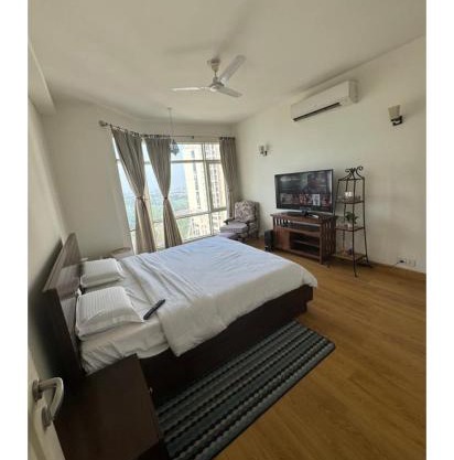 Golf view paradise : luxurious 3 bhk flat