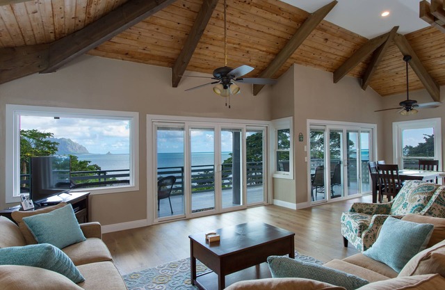Gorgeous 2 bedroom bayside house on Windward side of Oahu