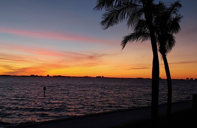 Gorgeous and updated waterfront condo!