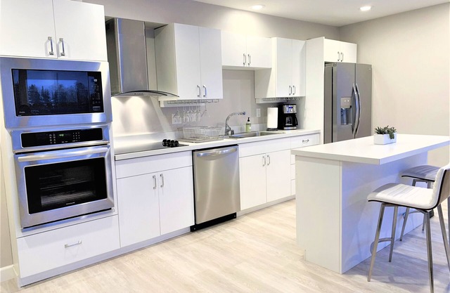 ✴Gorgeous Apartment - Awesome Location✴