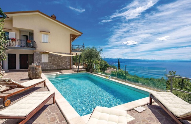 Gorgeous apartment in Matulji with WiFi