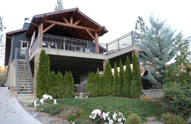 Gorgeous Bass Lake Cabin with Private Boat Dock and Deck