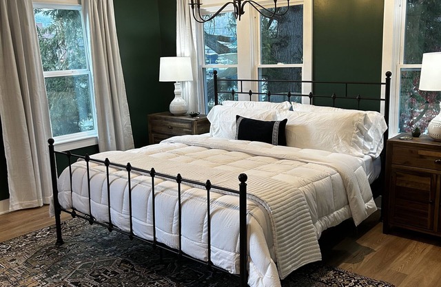 Gorgeous Carriage House near KYCOM - 30 day min