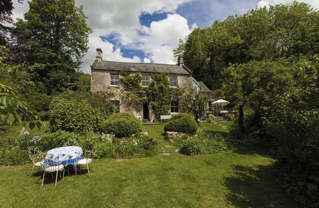 Gorgeous country house near bath
