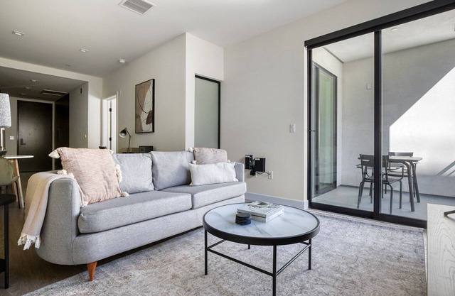 Gorgeous Culver City 1BR w/Roof, walkable neighborhood, by Blueground