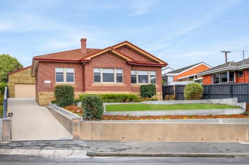 Gorgeous Hobart Accommodation - Park on Park - New Town