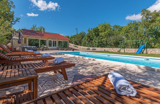 Gorgeous home in Knin with kitchen