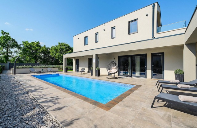 Gorgeous home in Krnica