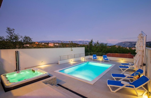 Gorgeous home in Lopar