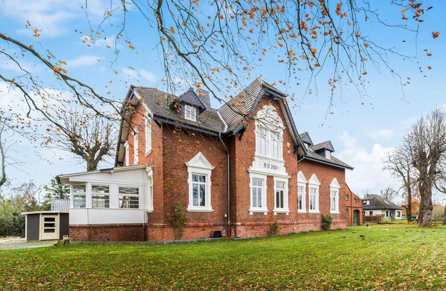 Gorgeous home in Loxstedt with WiFi