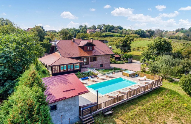 Gorgeous home in Ludbreg with sauna