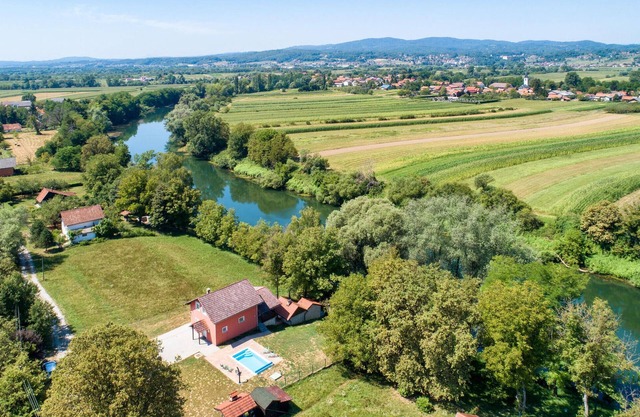 Gorgeous home in Mirkopolje with WiFi